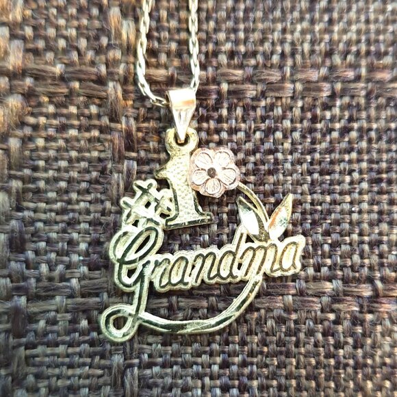 Rare Vintage 10k Solid Gold #1 Grandma Pendant & Necklace – A Treasured Keepsake - Picture 8 of 12